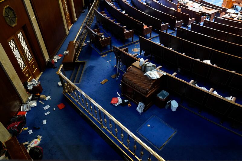 I fan di Trump fanno irruzione al Congresso Usa 7
