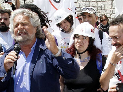 La rivolta degli "epurati" contro Beppe Grillo