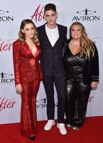 Il cast di "After" alla premier di Los Angeles  2