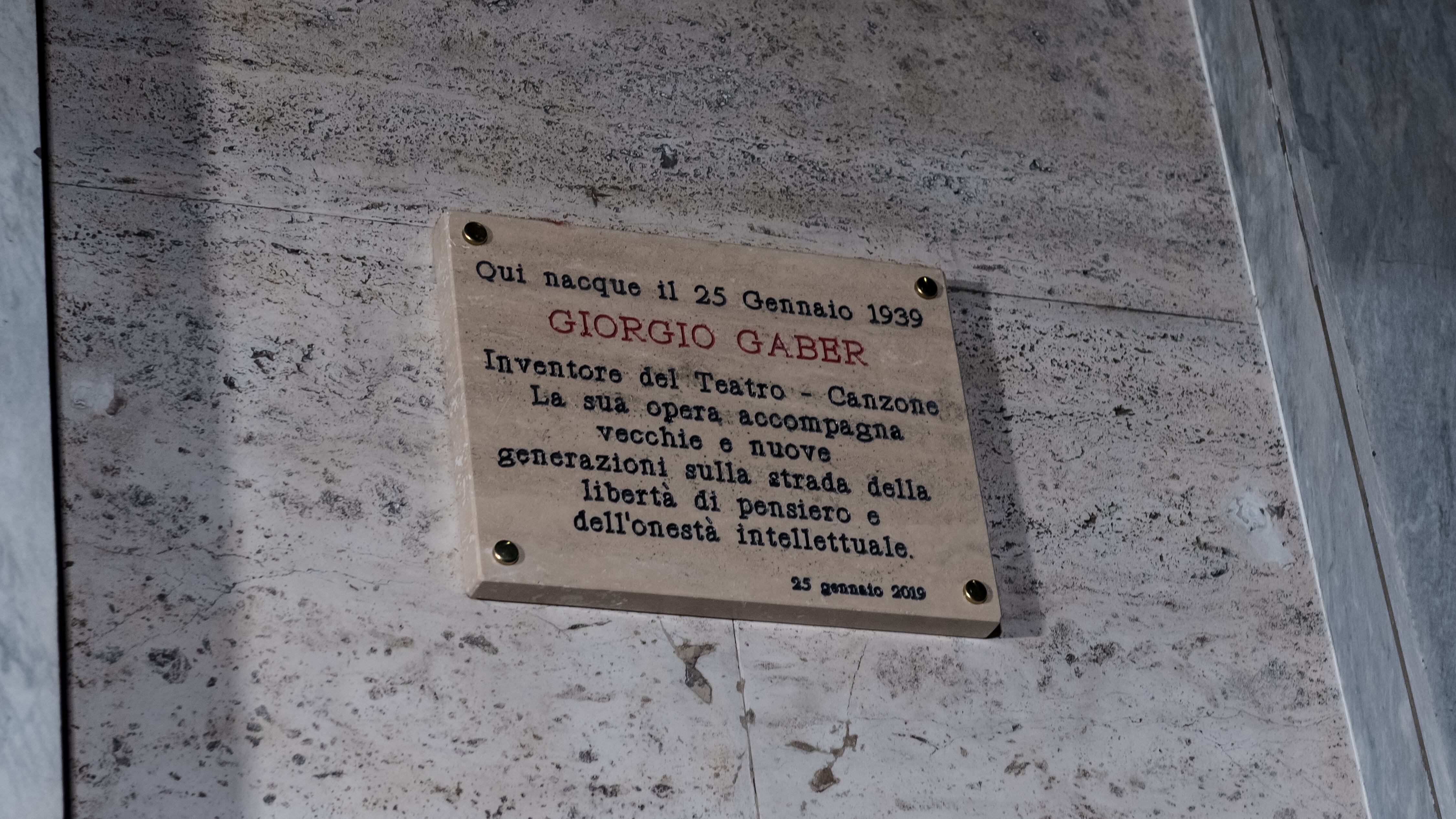 Giorgio Gaber, targa per l'80esimo anniversario dalla nascita
