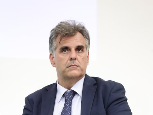 Rimborsi d'oro. Il rettore nella bufera
