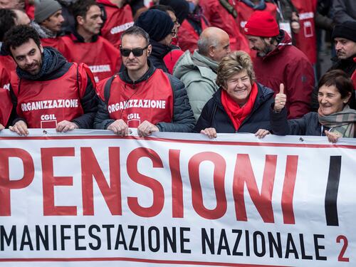 Pensioni, Cgil in piazza: "Il governo Gentiloni non mantiene gli impegni"