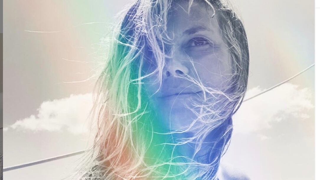 Heidi Klum: un topless arcobaleno