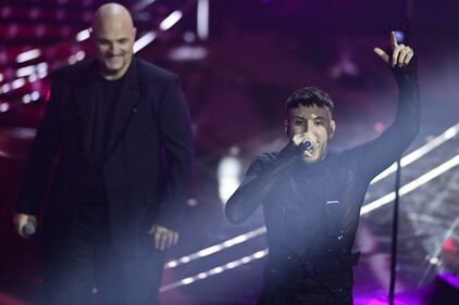 Sanremo 2024: ecco il look della quarta serata del Festival di Fred De Palma 2