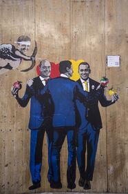 Di Maio, Zingaretti e Conte dipinti come le Tre Grazie 7
