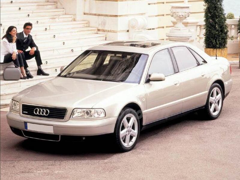 Audi A8 D2, guarda tutte le foto 1