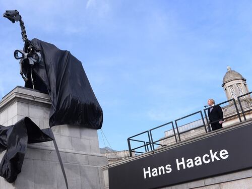Una nuova statua su Trafalgar Square