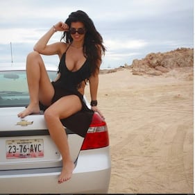 Laura Torrisi: foto hot su Instagram, prova costume superata 5