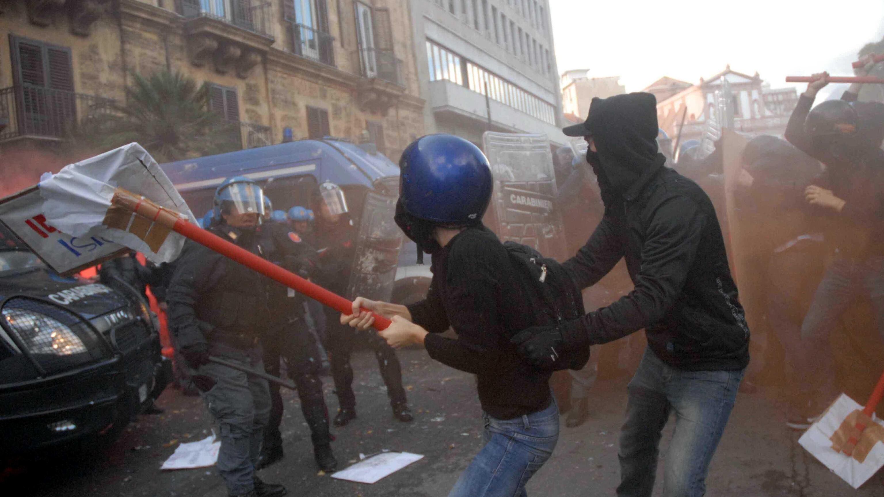 Video choc: fermato dalla polizia e rilasciato per paura