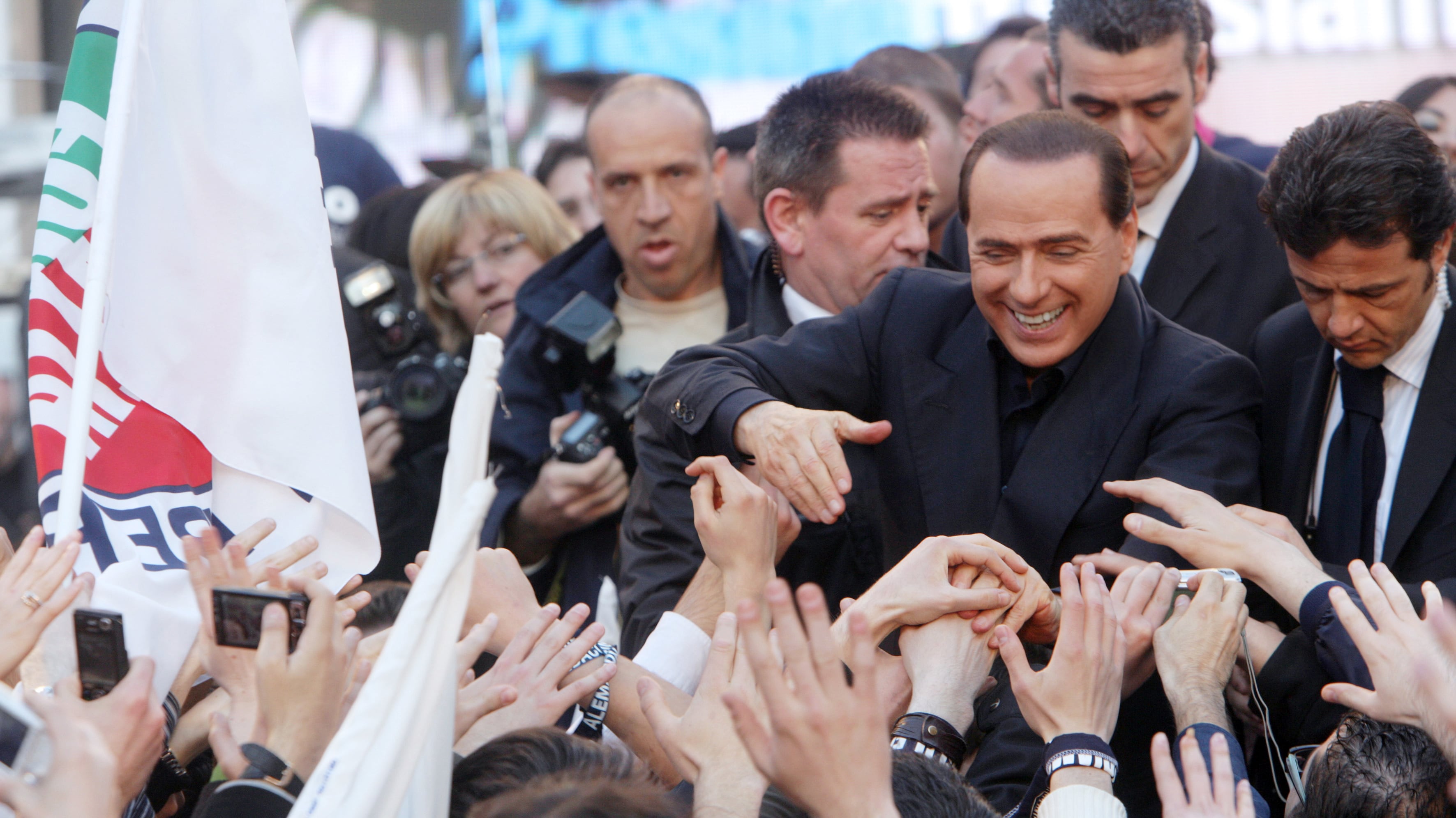 Berlusconi: Quirinale ostile. Illuso chi pensa di fermarmi