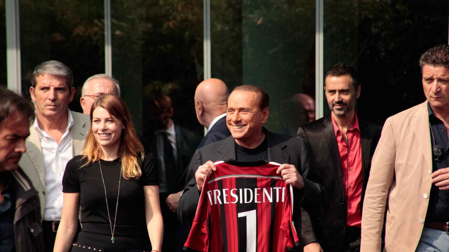 L'ultimo regalo di Berlusconi una garanzia da 350 milioni