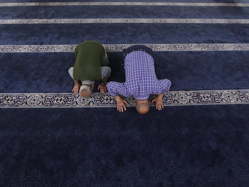 I nuovi istigatori islamici: slavi e con manuali di armi in cirillico