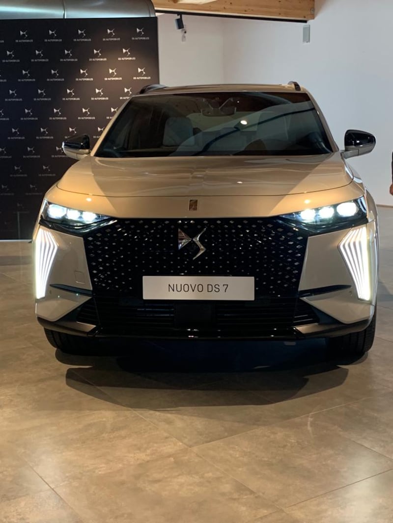 DS 7