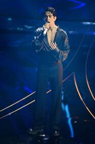 Sanremo 2024: ecco il look della quarta serata del Festival da Mahmood 7