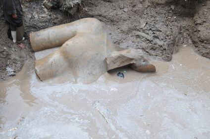 Il Cairo, trovata grande statua di Ramses II 6
