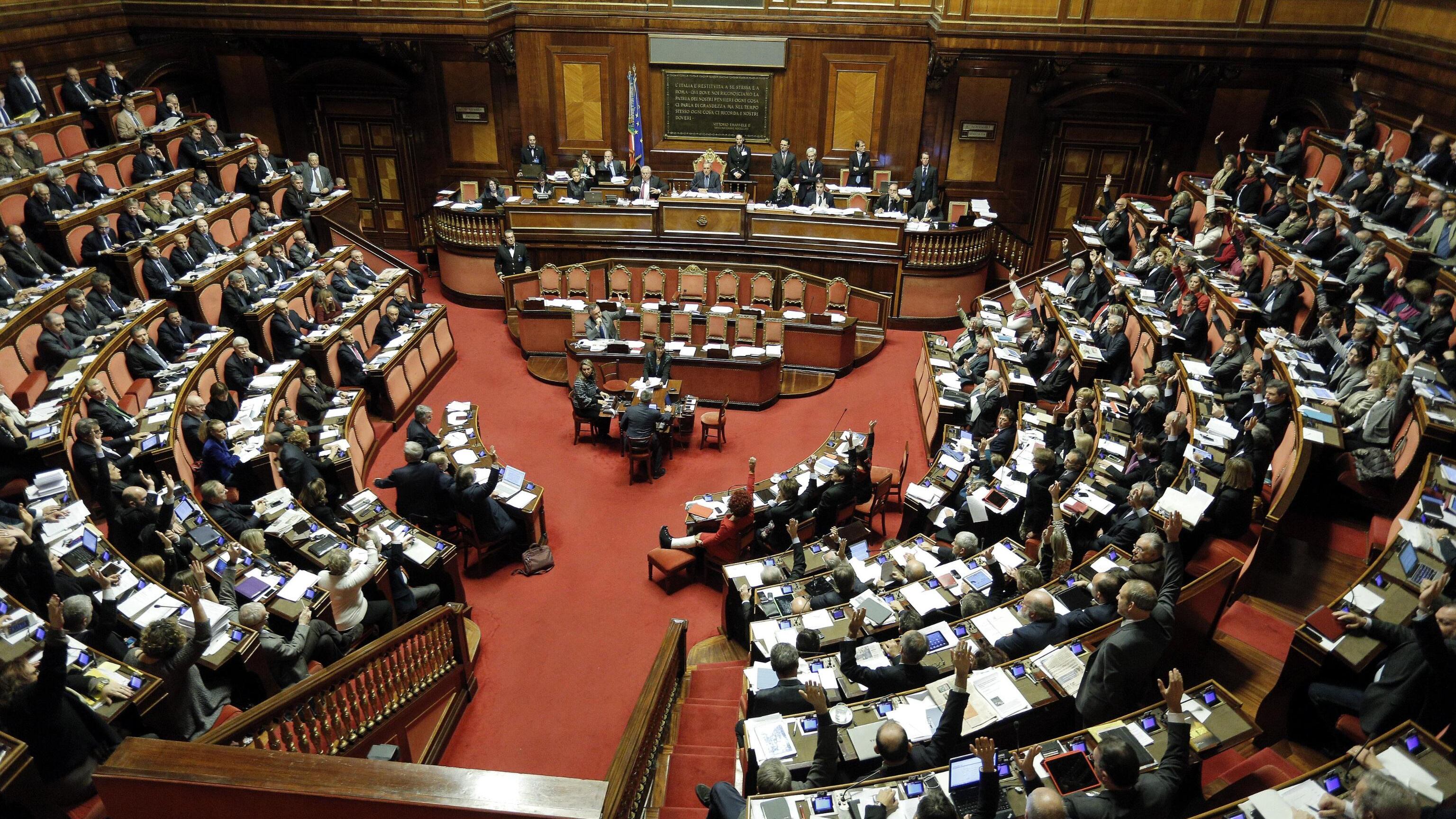 Ore 17.42: in Senato scatta la ghigliottina