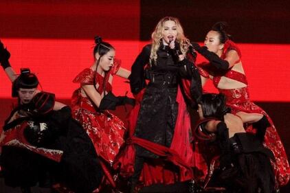 Madonna, dalle Filippine i vescovi chiedono di boicottare i concerti: foto 8