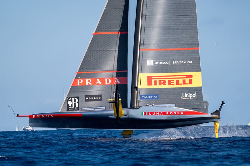 America's Cup: la barca davanti ai mostri sacri