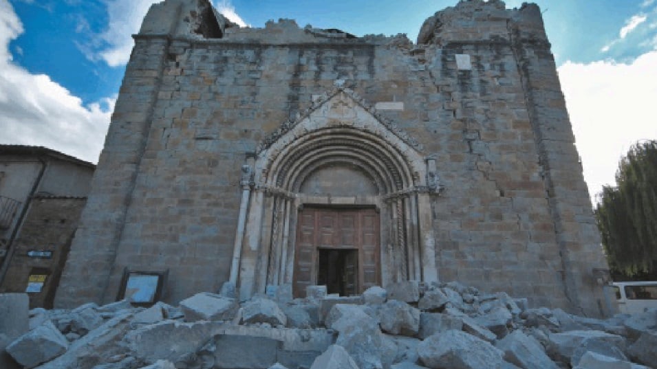 Torri, affreschi e chiese antiche. Un colpo feroce ai nostri capolavori