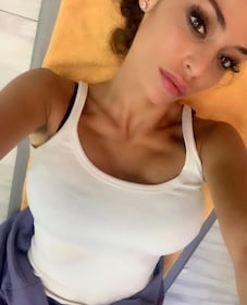 Raffaella Fico, allenamento sensuale sui social 2
