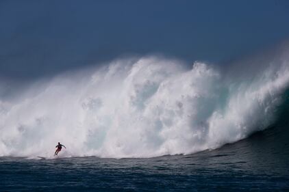 Triple Crown of Surfing, prima grande giornata di surf alle Hawaii 9