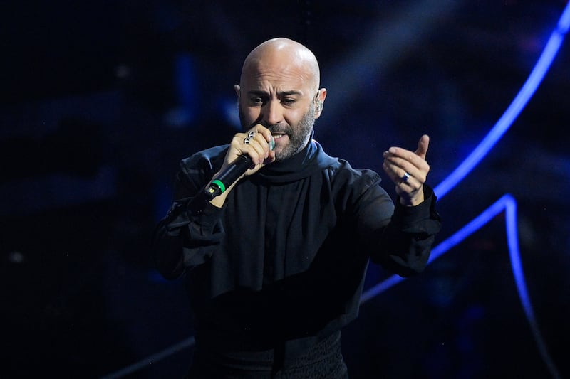 Sanremo 2024: ecco il look della prima serata del Festival dei Negramaro 5