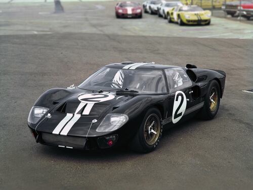 Ford GT40, la rombante e agguerrita anti Ferrari