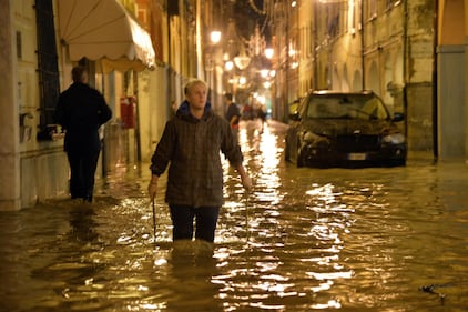 Chiavari: sott'acqua: danni e disagi causati dall'Entella 10