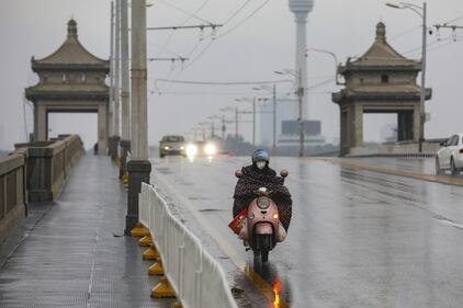 Cina, il Paese si blocca: Wuhan città fantasma 5