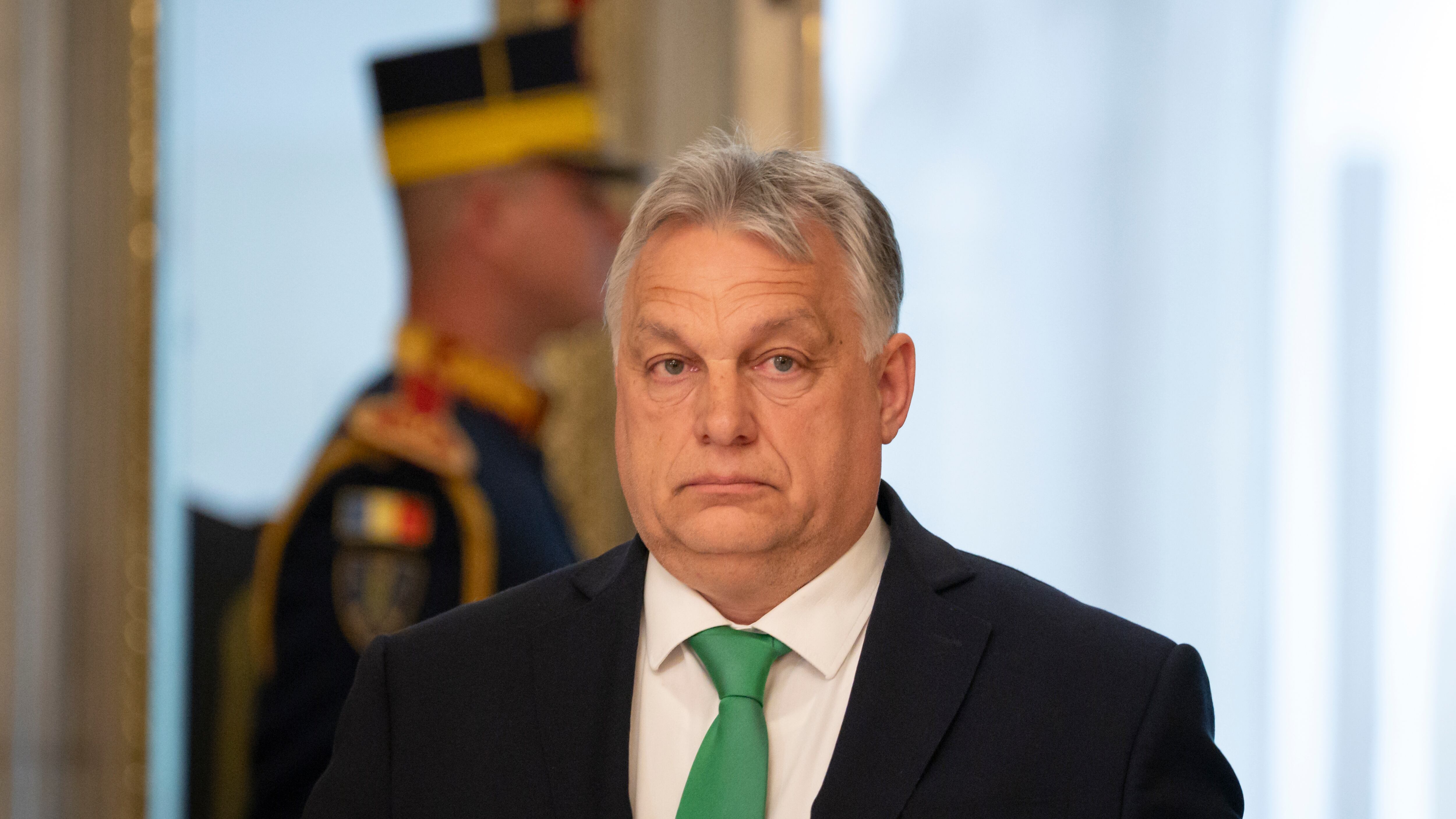Orban vola a Mosca per incontrare Putin. Michel: "Non ha un mandato Ue"