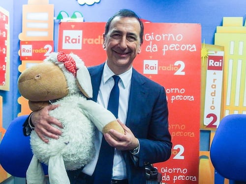 Canne e Bandiera rossa del kompagno Beppe Sala