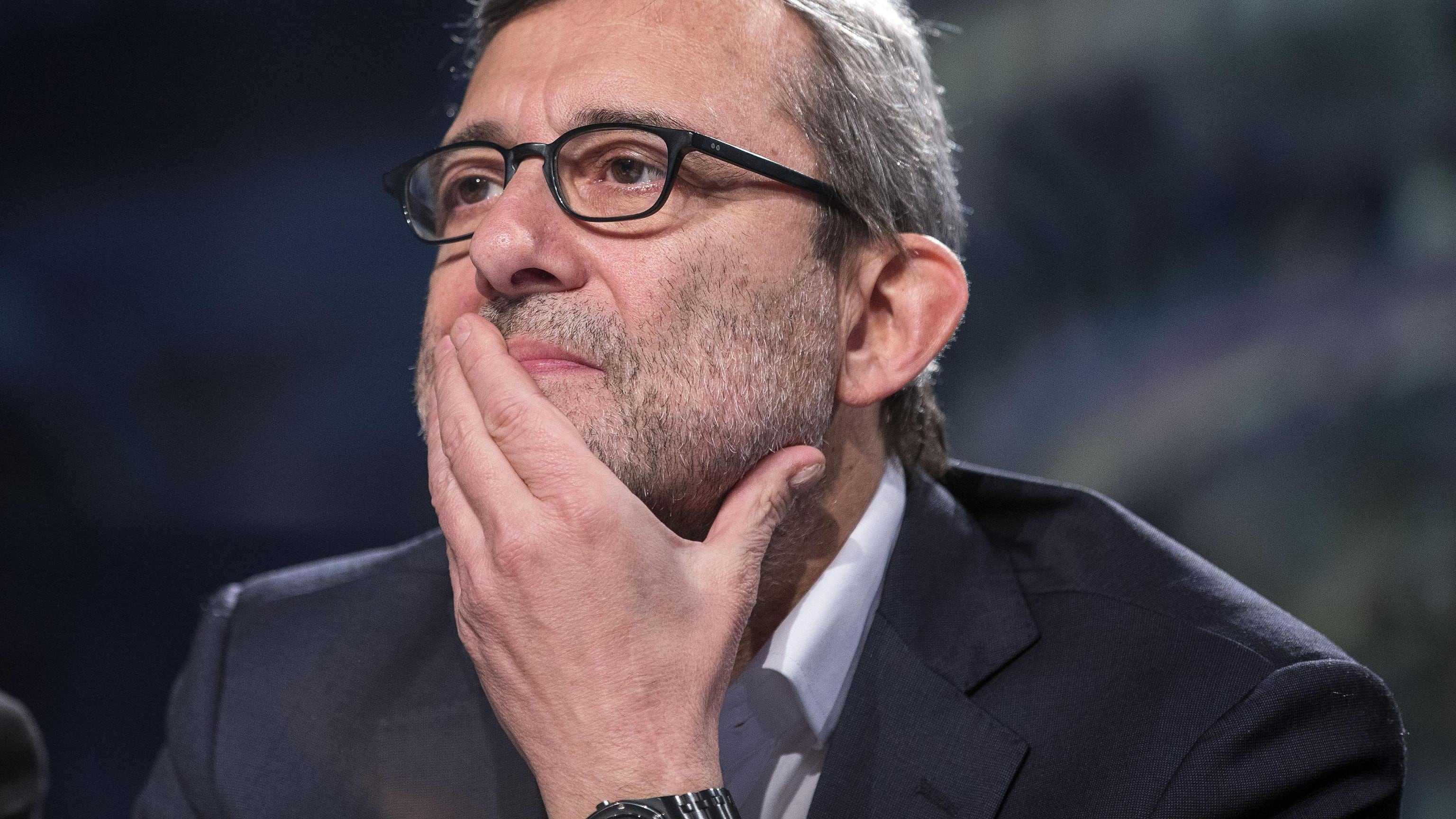 Il Pd fa campagna con la mail dello Stato