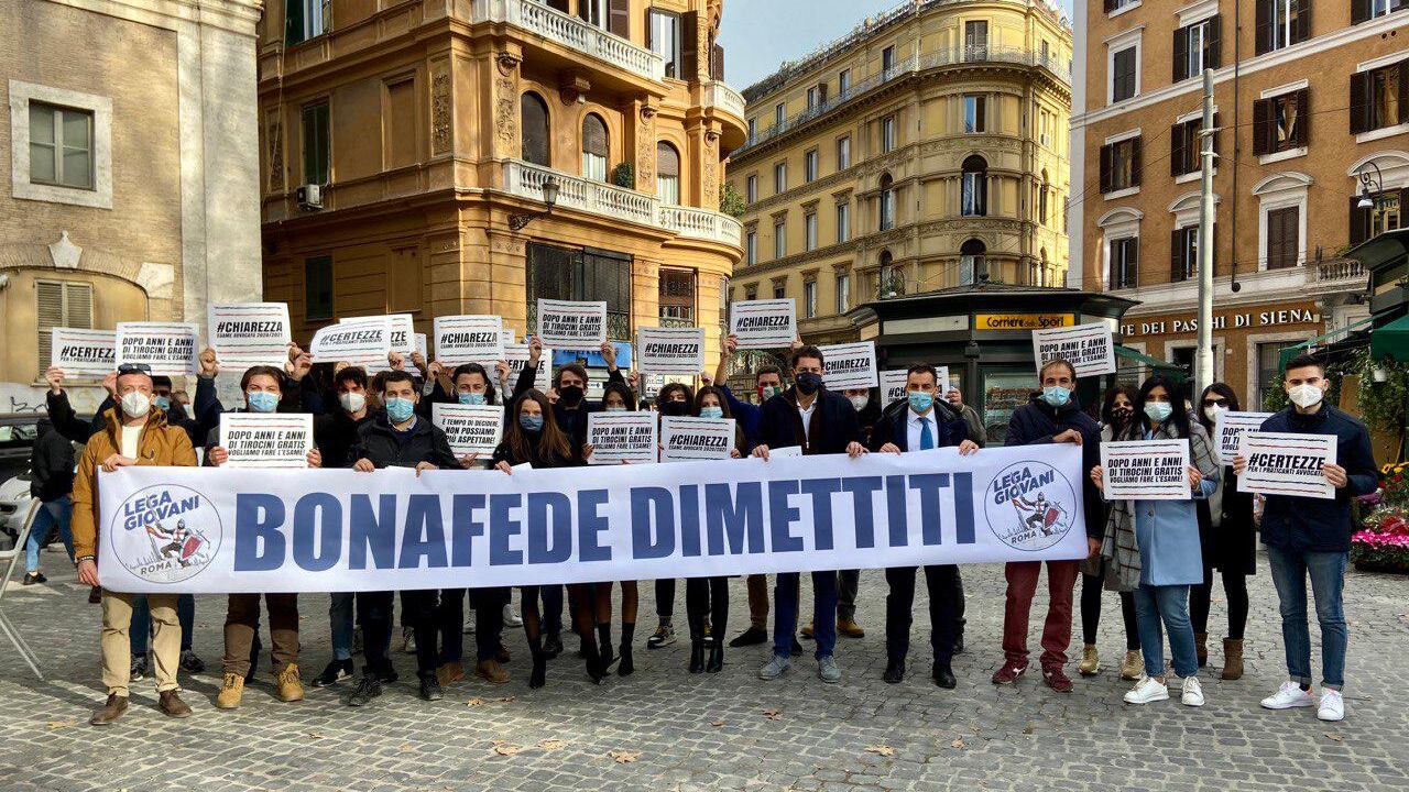 Esame avvocati, Lega all’attacco di Bonafede: "Incapace, si dimetta"