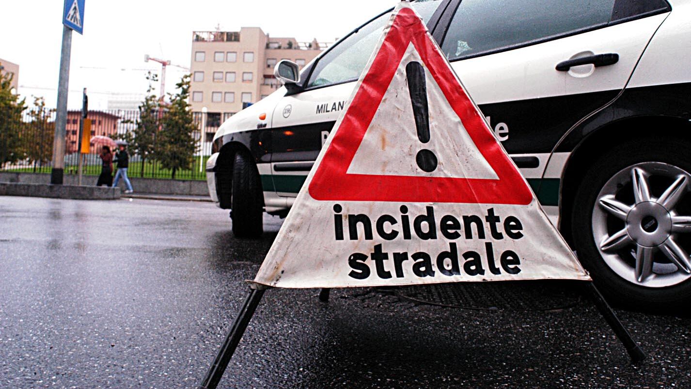 Cremona, investe il vicino di casa che gli aveva stuprato la moglie