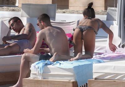 Mattia Destro e Ludovica Caramis: esplode la passione a Mykonos 13
