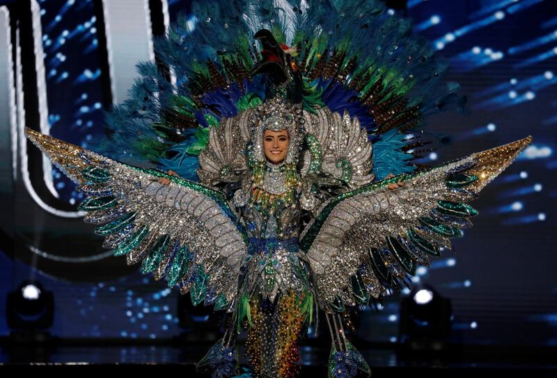 Miss Universo, lo spettacolo dei costumi più belli 15