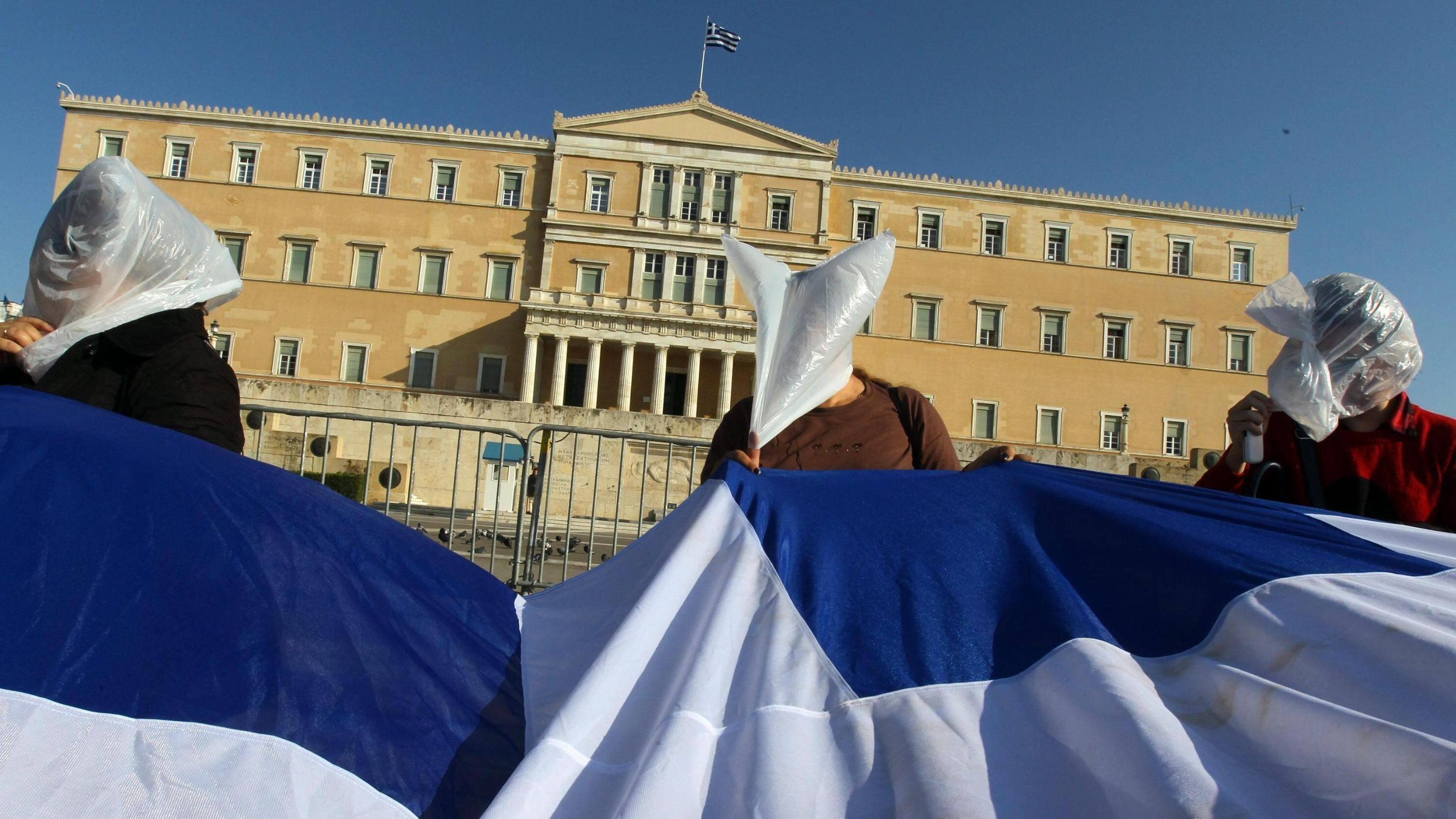 Grecia: trovato l'accordo sul taglio del debito