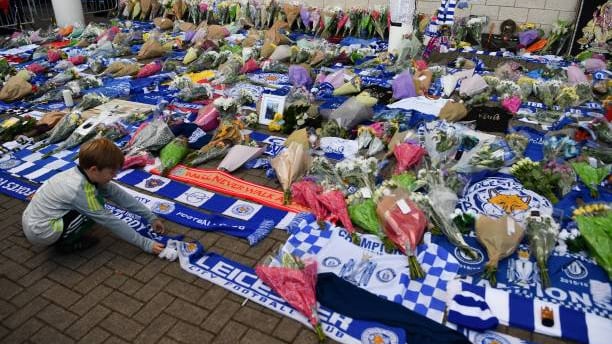 Tragedia Leicester, "Schmeichel tra le fiamme per salvare le vittime"