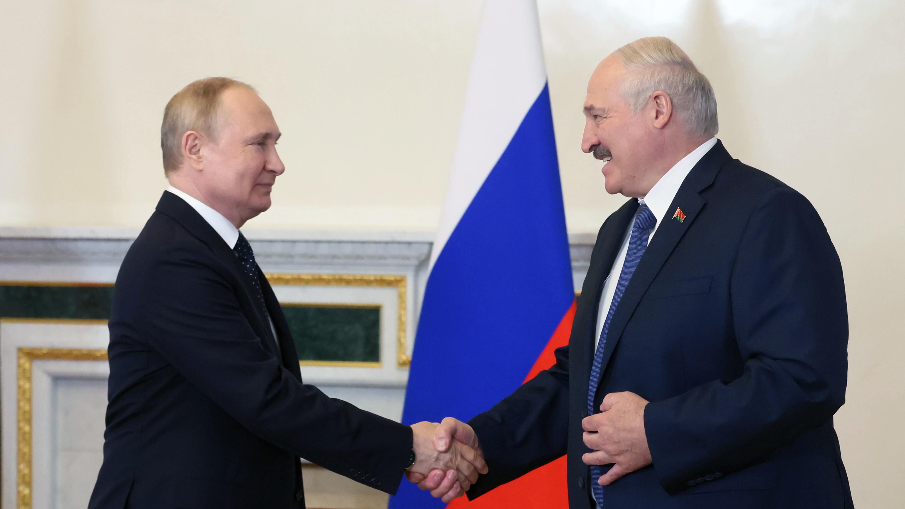 In Bielorussia le atomiche di Mosca. "Tre volte più potenti di Hiroshima"