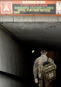 Roma, militare suicida in metropolitana 5