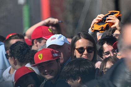 Battesimo milanese per le Ferrari 10