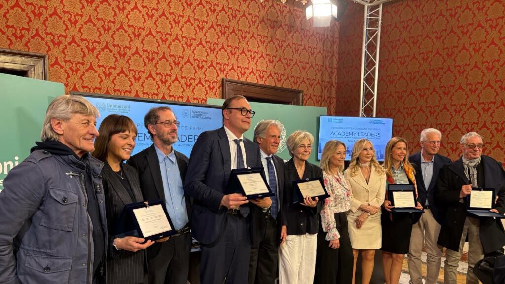 Da Tommaso Cerno agli Oliver Onions: l’Italia delle eccellenze premiata agli Academy Leaders dal Professor Roberto Verna