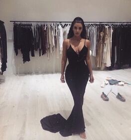 Kim Kardashian semi-nuda su Instagram: foto 5