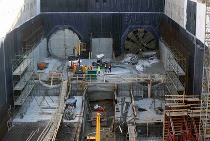 Milano, lo scavo della metro blu 5