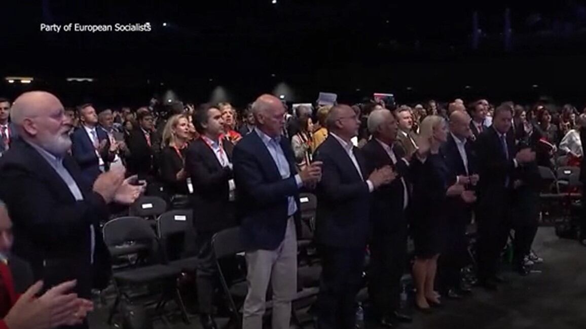 Letta canta "Bella ciao" in Europa. "Ecco le priorità della sinistra"