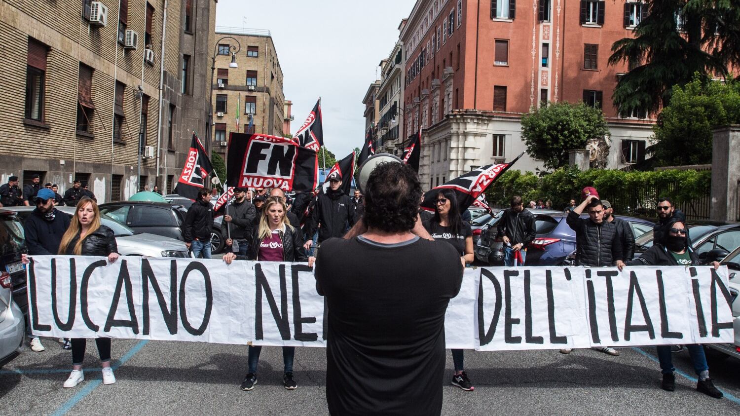Il corteo di Forza Nuova contro Lucano 13