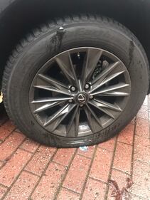 Ecco i suv con le gomme tagliate e i volantini degli eco-attivisti 5