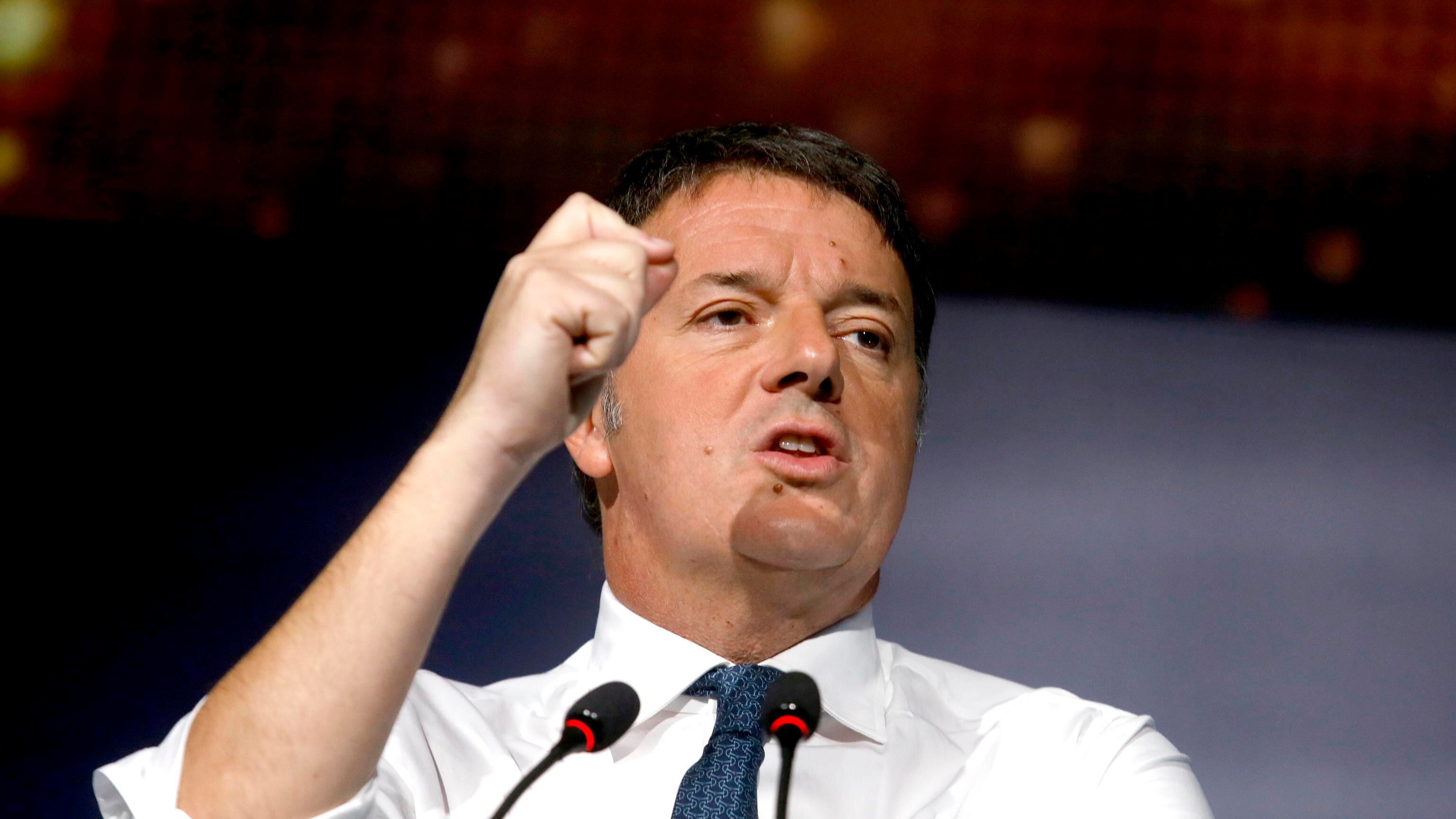 "Spoil system? Critiche assurde". Renzi difende Meloni