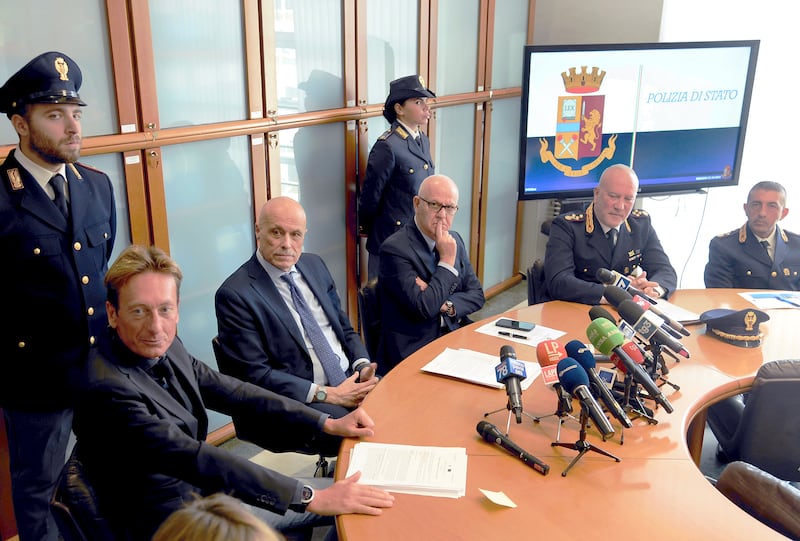 Operazione terrorismo a Milano: la conferenza stampa delle forze dell’ordine 4