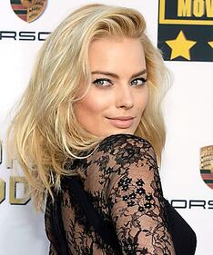 Cara Delevingne e Margot Robbie, le foto più belle 15